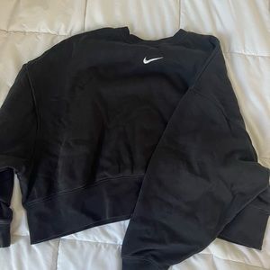 Nike sweatshirt cropped